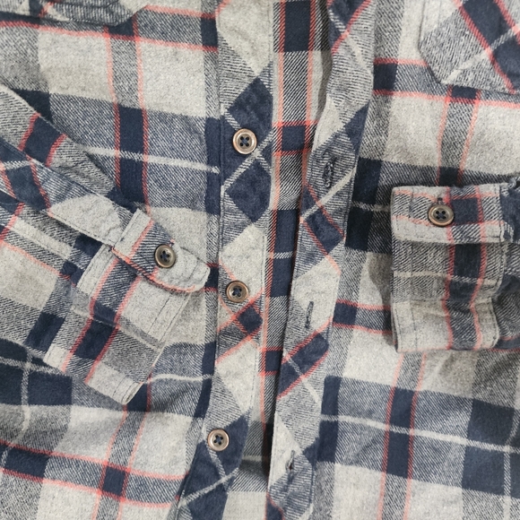 Boys size 8-10, [art class ] gray,blue long sleeve plaid button up flannel shirt - Picture 5 of 16